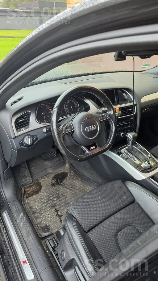 Audi A4 Avant 2012 photo 5