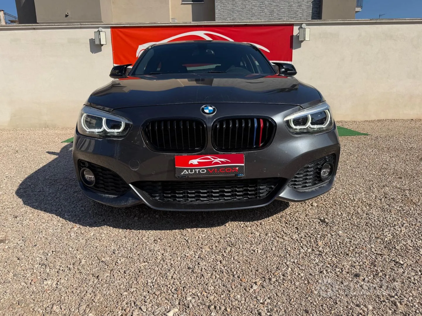 BMW 1 Series 2018 photo 3