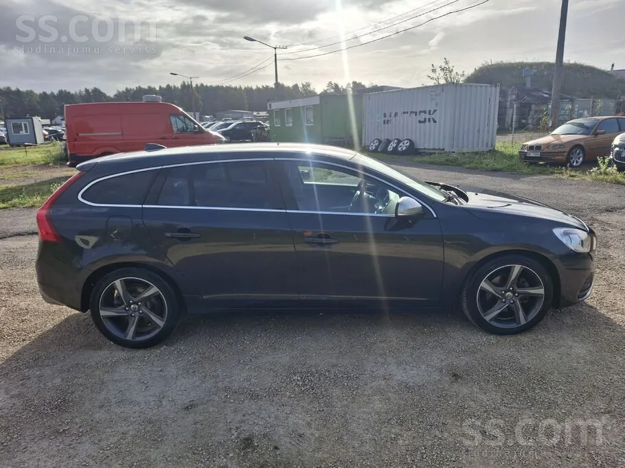 Volvo V60 2013 photo 5