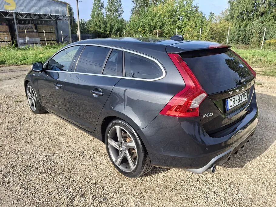 Volvo V60 2013 photo 2