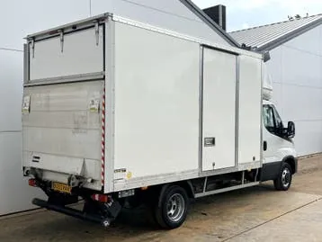 Iveco Daily 2022 photo 3