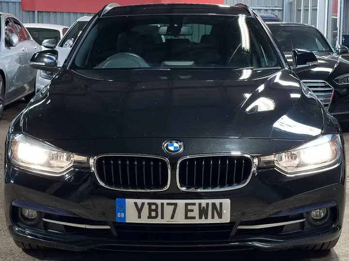 BMW 3 Series 2017 photo 2