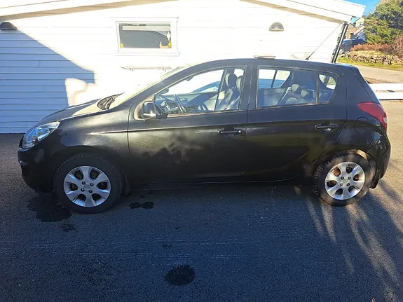 Hyundai I20 2010 photo 2