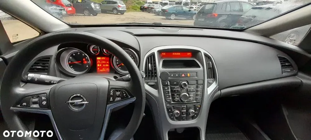 Opel Astra 2018 photo 2
