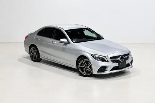 Mercedes-Benz C200
