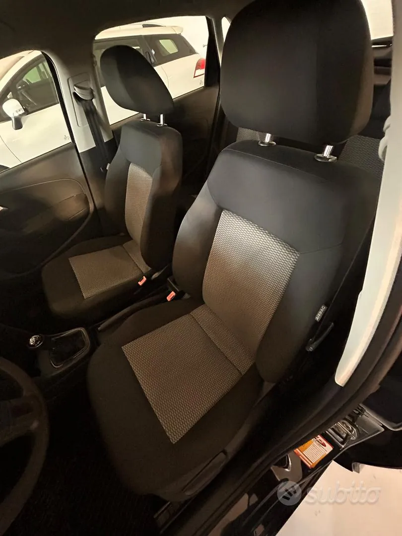Volkswagen Polo 2013 photo 3
