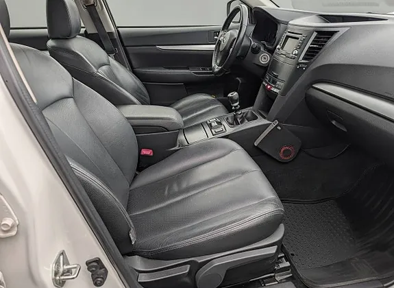 Subaru Legacy 2014 photo 5