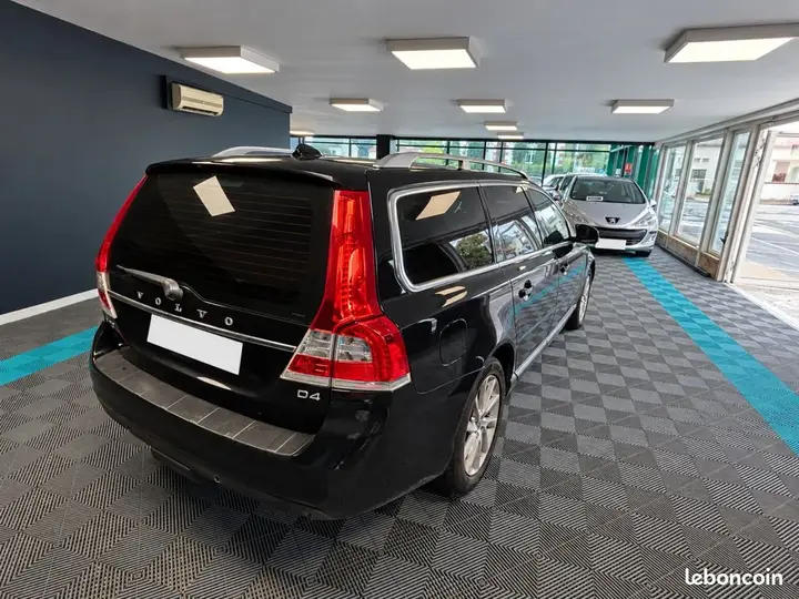 Volvo V70 2014 photo 3