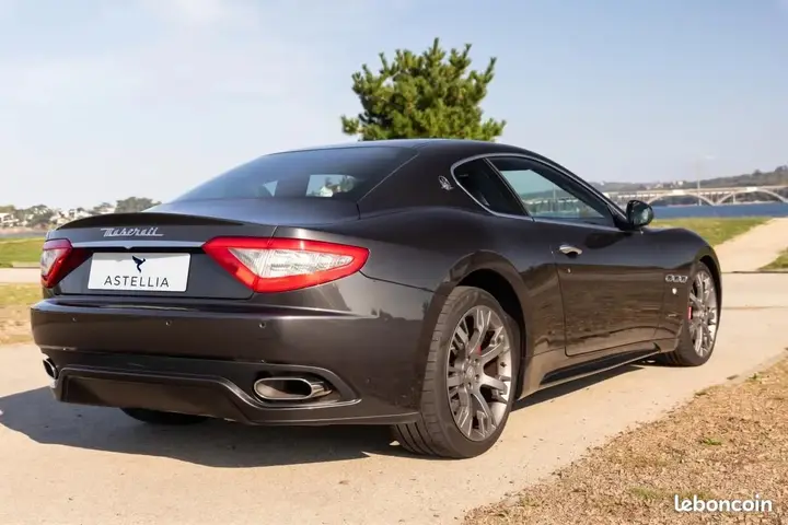 Maserati Granturismo 2010 photo 3