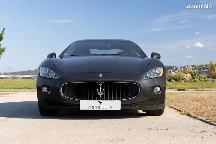 Maserati Granturismo 2010 photo 2