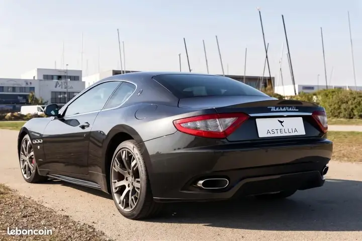 Maserati Granturismo 2010 photo 5