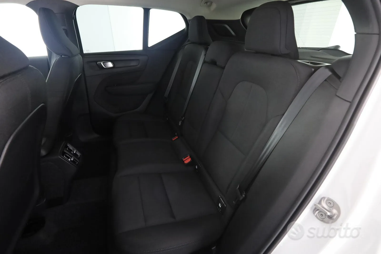 Volvo Xc40 2026 photo 3
