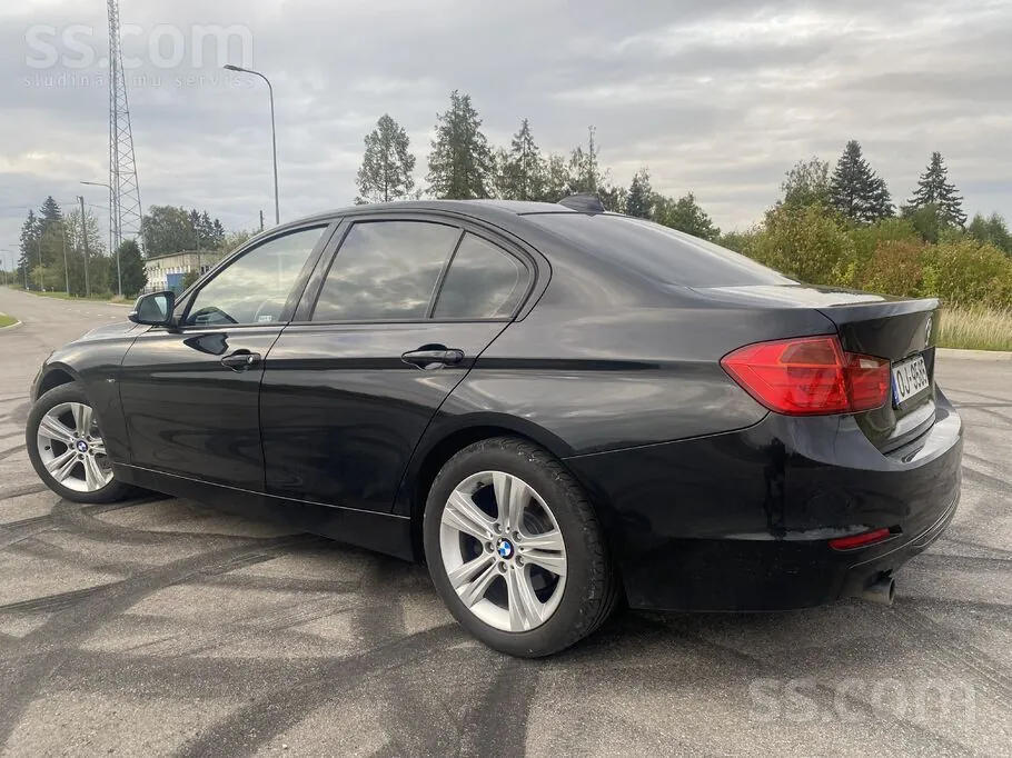 BMW 320D 2012 photo 2