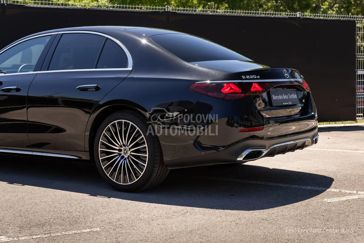 Mercedes-Benz E 220 2025 photo 5