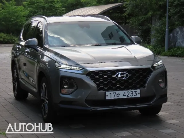 Hyundai Santa Fe photo 2