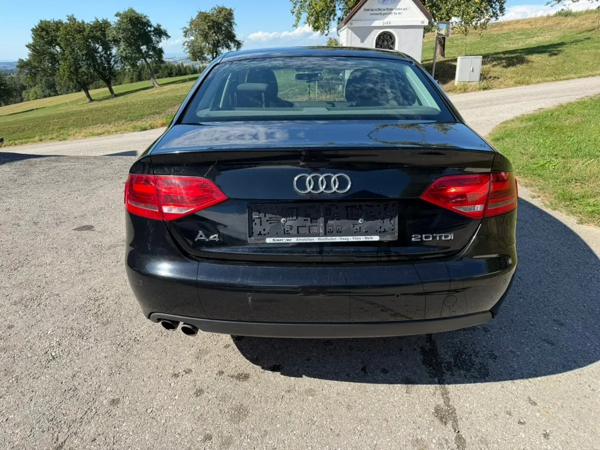 Audi A4 2009 photo 3
