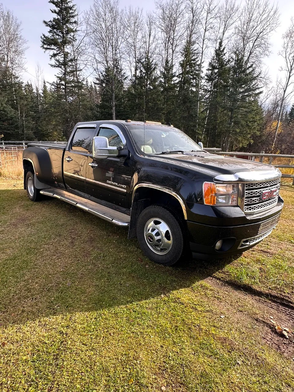 GMC Sierra 3500Hd 2013 photo 3