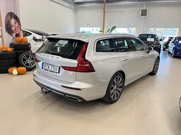 Volvo V60 2021 photo 3