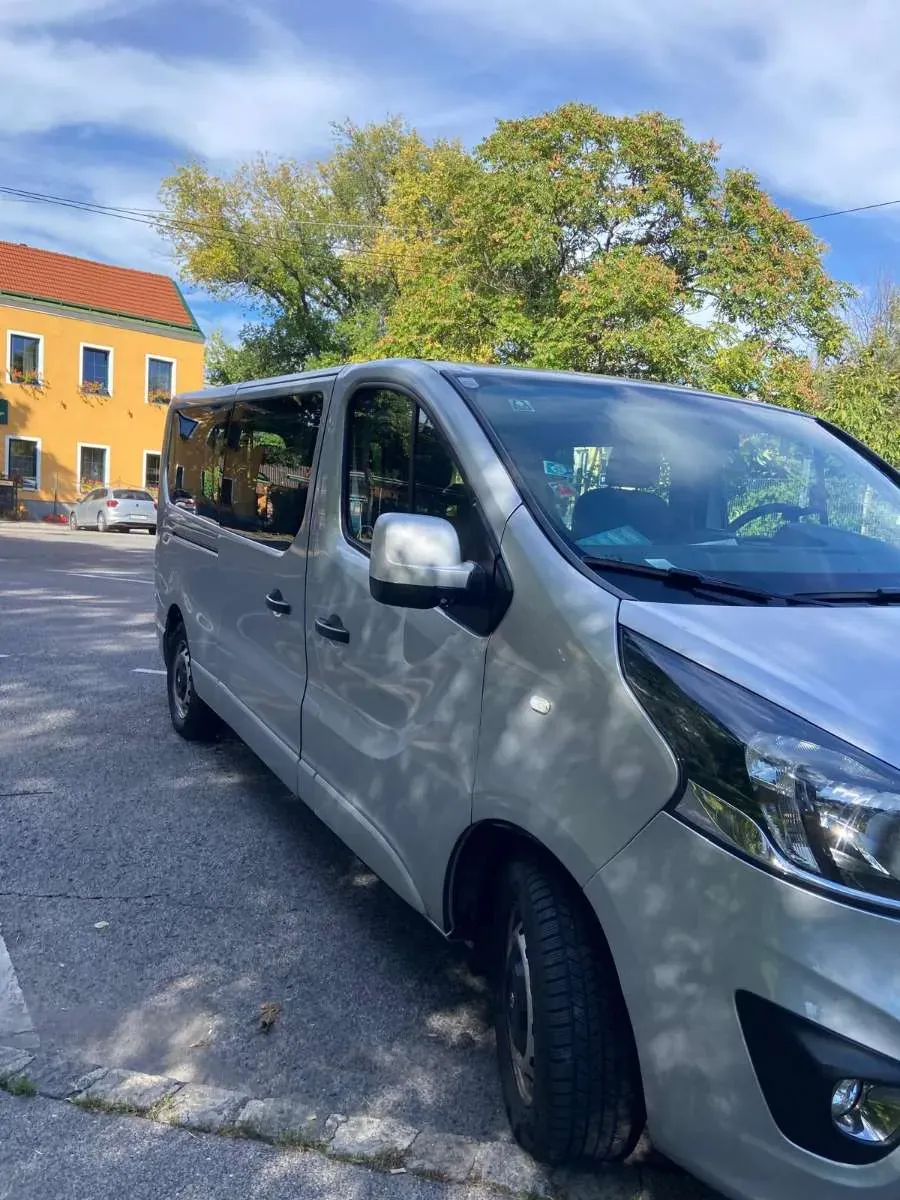 Opel Vivaro 2018 photo 3