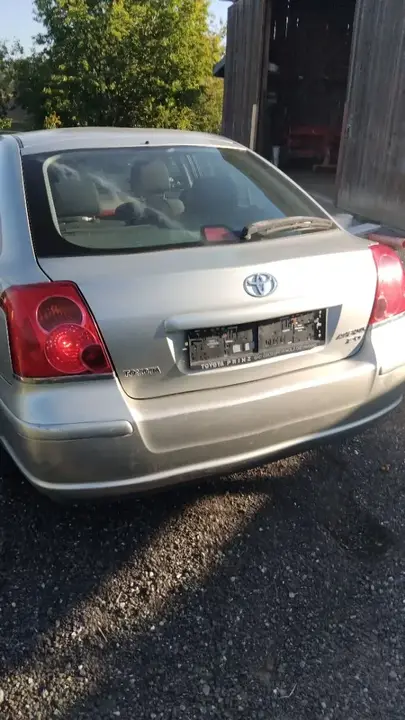 Toyota Avensis 2006 photo 3
