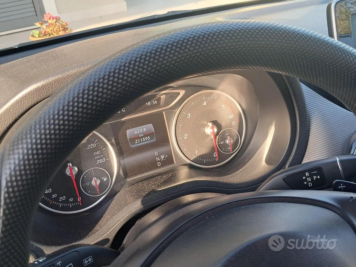 Mercedes-Benz B-Class 2016 photo 3