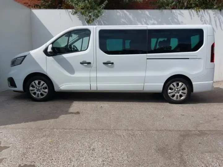 Renault Trafic 2024 photo 4