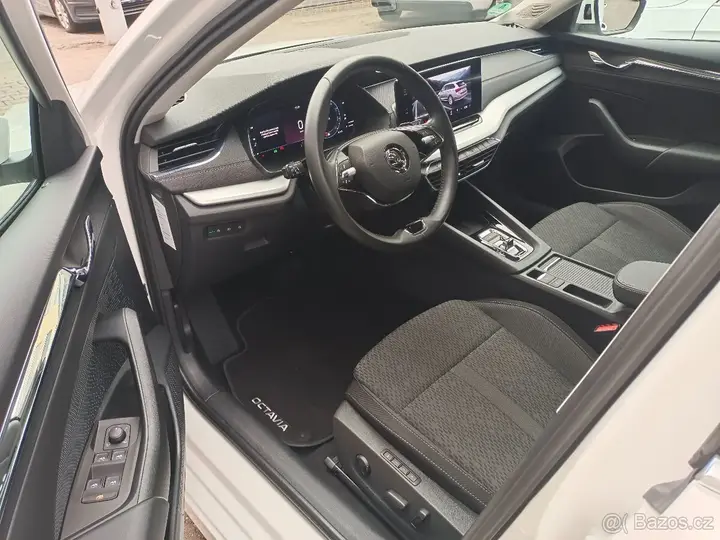 Skoda Octavia 2023 photo 5