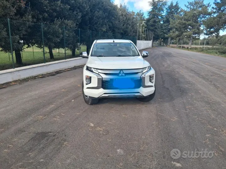 Mitsubishi L200 2020 photo 3