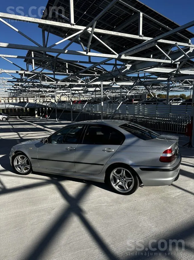 BMW 320 2003 photo 3
