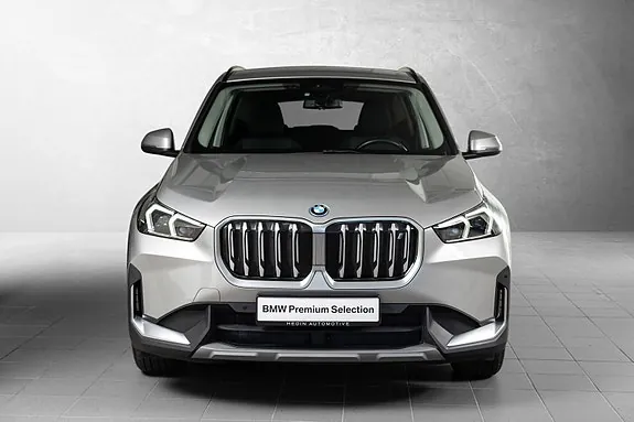 BMW Ix1 2024 photo 2