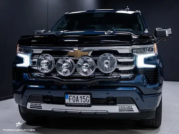 Chevrolet Silverado 1500 2023 photo 2