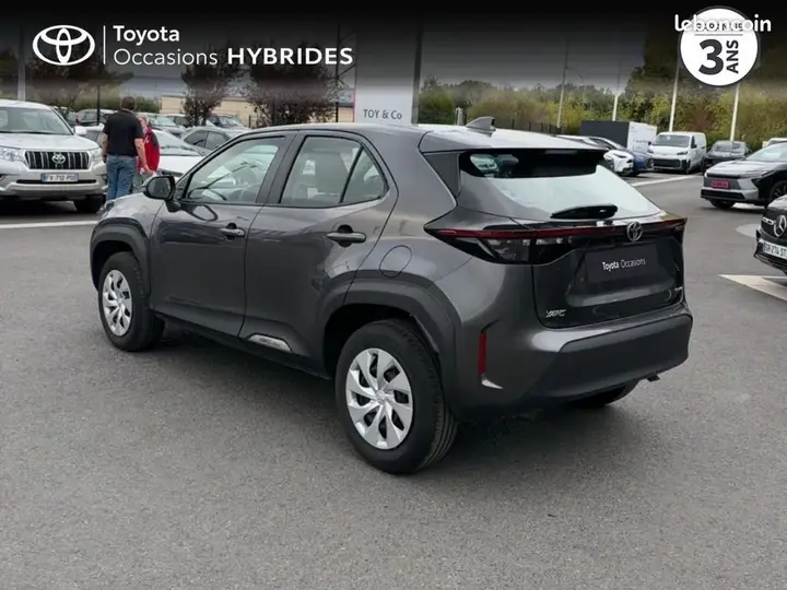 Toyota Yaris Cross 2025 photo 2