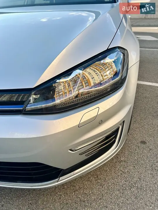 Volkswagen E-Golf 2019 photo 5