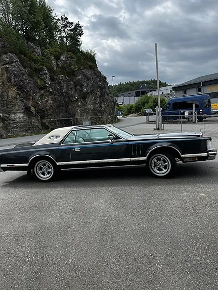 Lincoln Continental