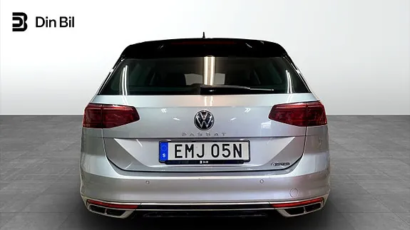 Volkswagen Passat 2022 photo 5