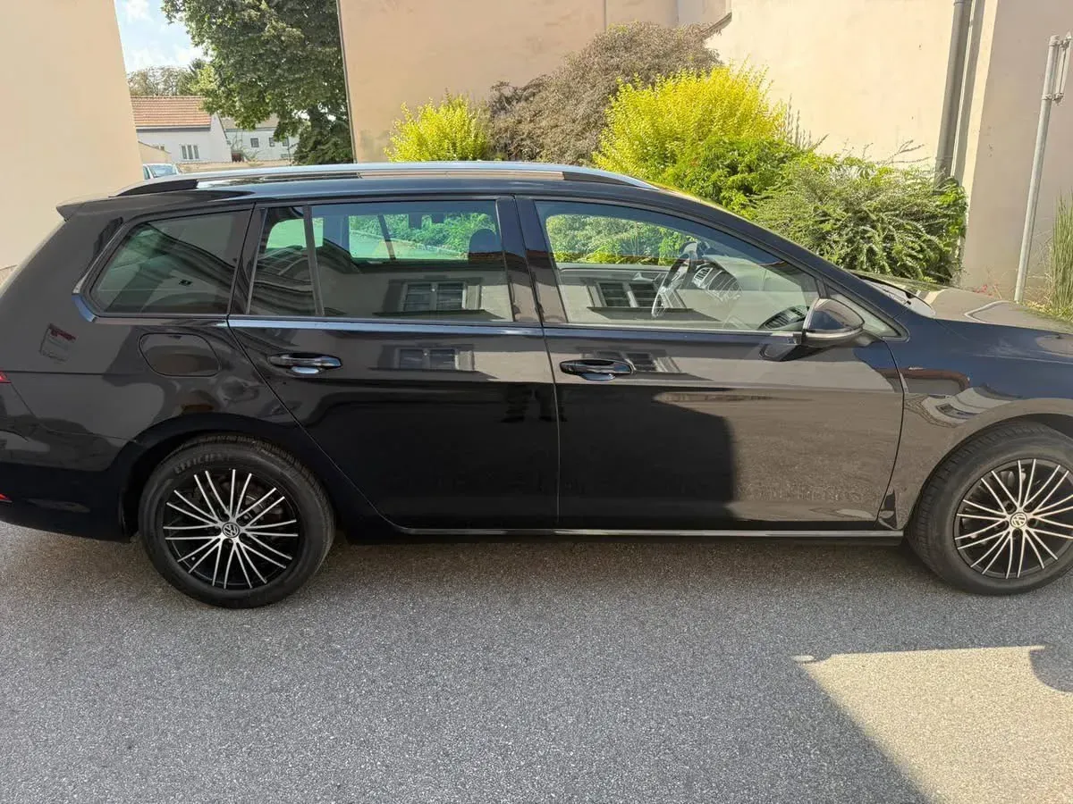 Volkswagen Golf 2017 photo 2