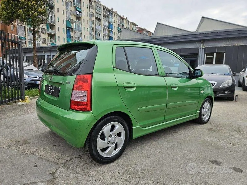 Kia Picanto 2009 photo 2