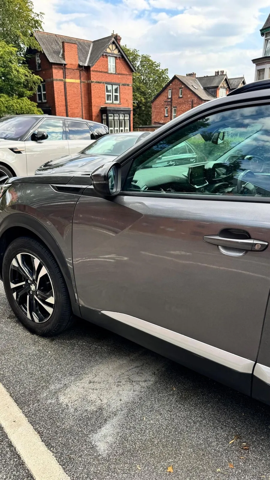 Peugeot 2008 2021 photo 3
