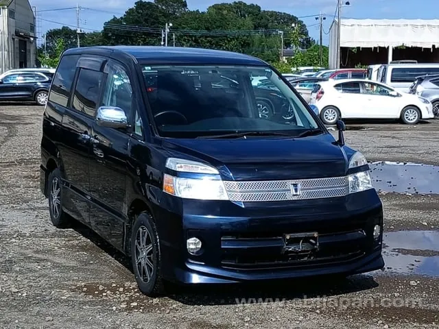 Toyota Voxy Z Kirameki