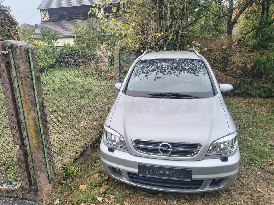 Opel Zafira A
