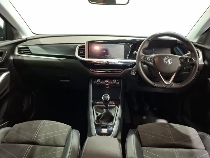 Vauxhall Grandland 2023 photo 3