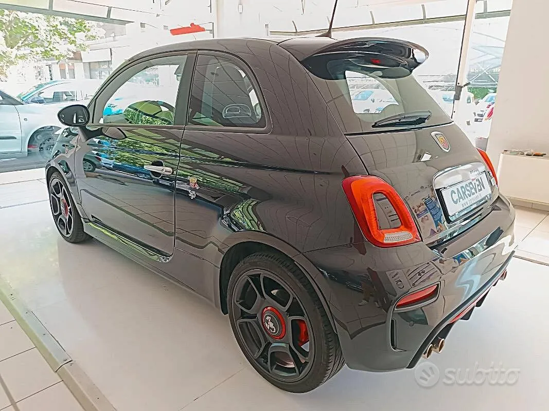 Abarth 595 2019 photo 2