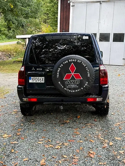Mitsubishi Pajero 2003 photo 3