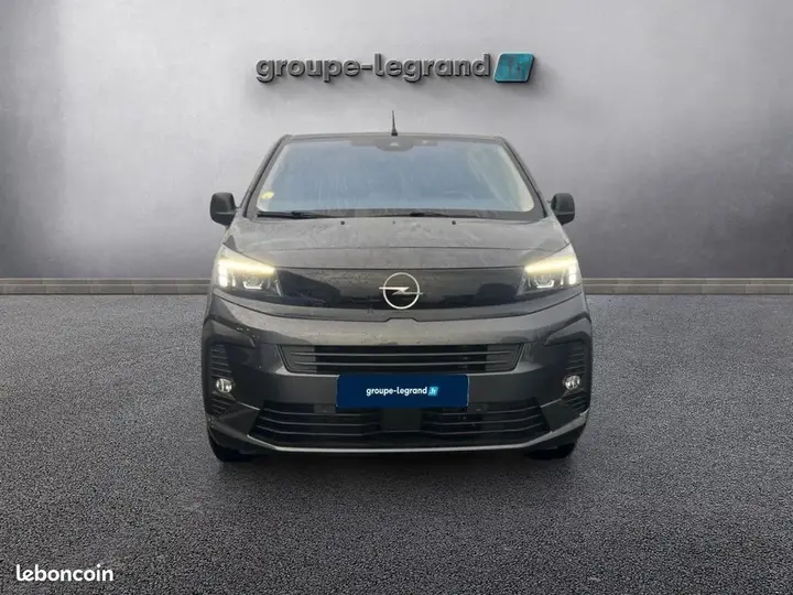 Opel Vivaro 2025 photo 2