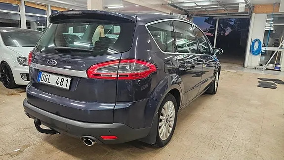 Ford S-Max 2012 photo 4