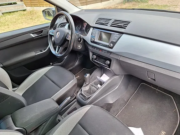 Skoda Fabia 2017 photo 3