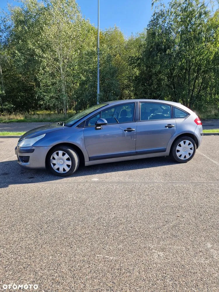 Citroen C4 2009 photo 4