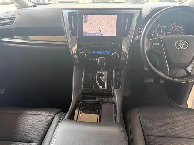 Toyota Alphard 2020 photo 3