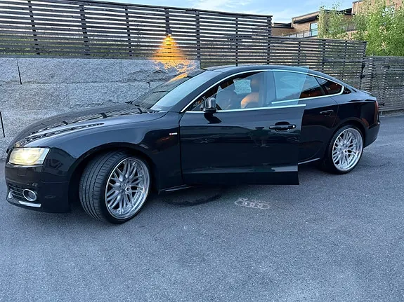 Audi A5 2011 photo 3