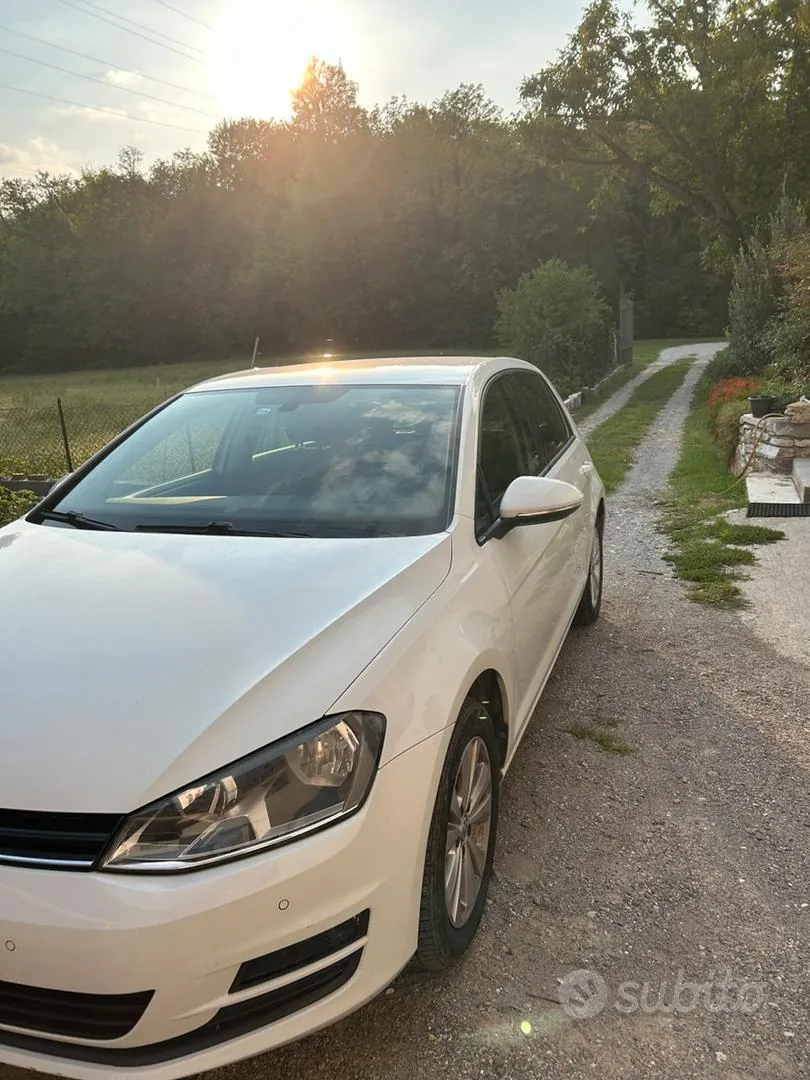 Volkswagen Golf 2018 photo 2